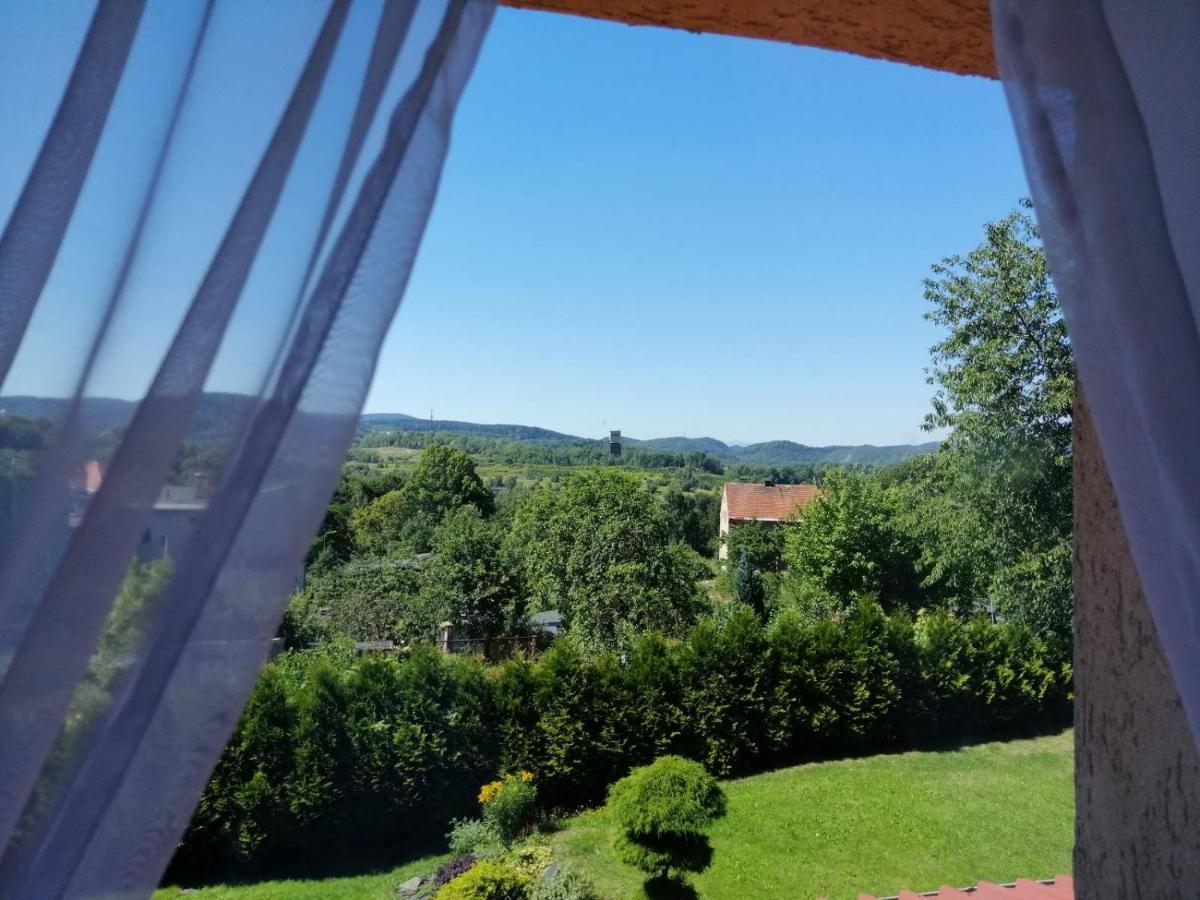 Albergue Zielone Wzgórze Wałbrzych Exterior foto